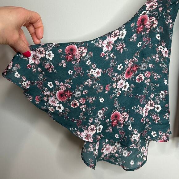 RO & DE Cold Shoulder Floral Print Blouse Size S Bell Sleeves - Picture 6 of 10